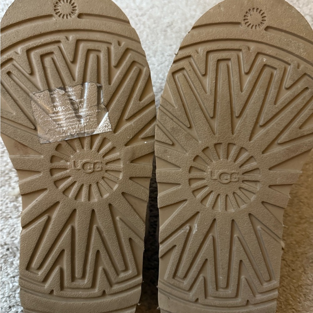 UGG Tan and Cream Shearling Mules 8 - Picture 4 of 6